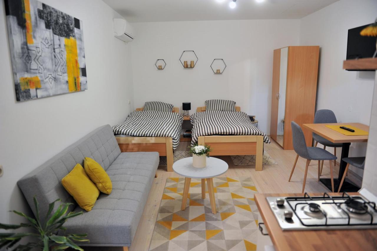 Studio Apartman Bandb Ðakovo Exterior foto